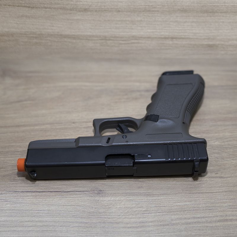 Pistola de Airsoft GBB Glock R17 Green Gas Black Blowback - SEMI NOVO - Imagem 2